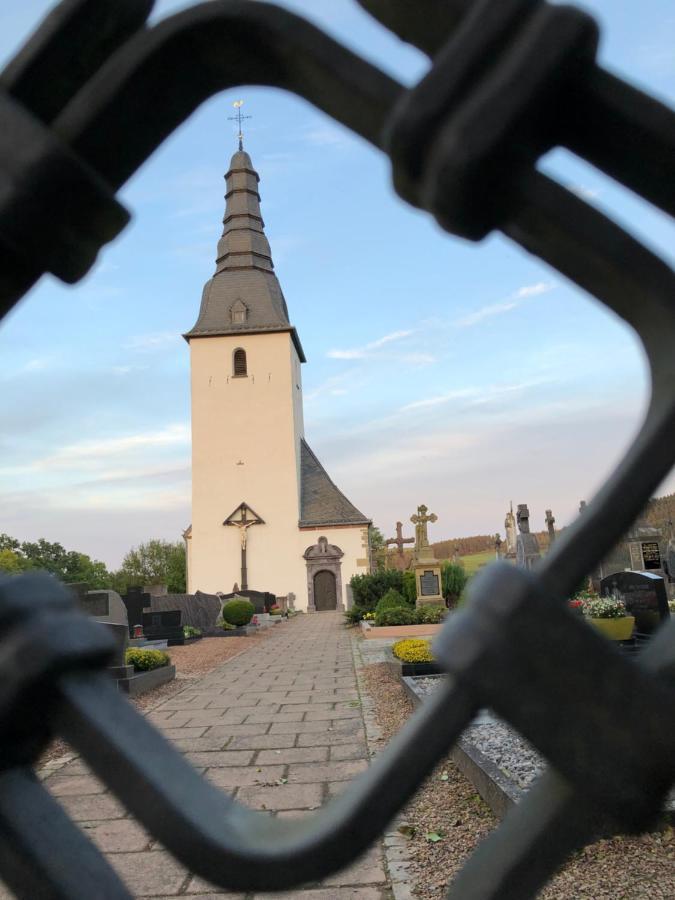 Haus Zissi Βίλα Burg Reuland Εξωτερικό φωτογραφία